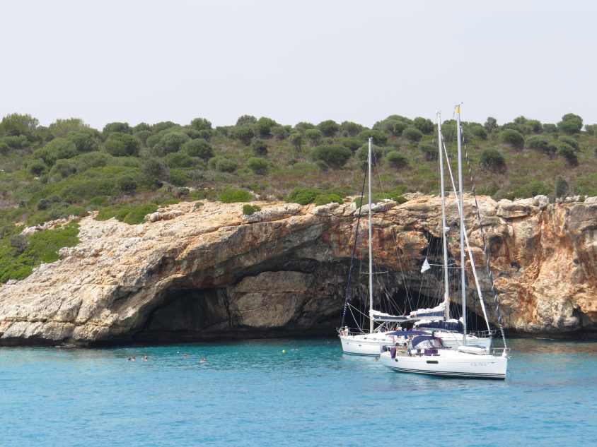 140606_Cala_Varques_Felsbogen_k