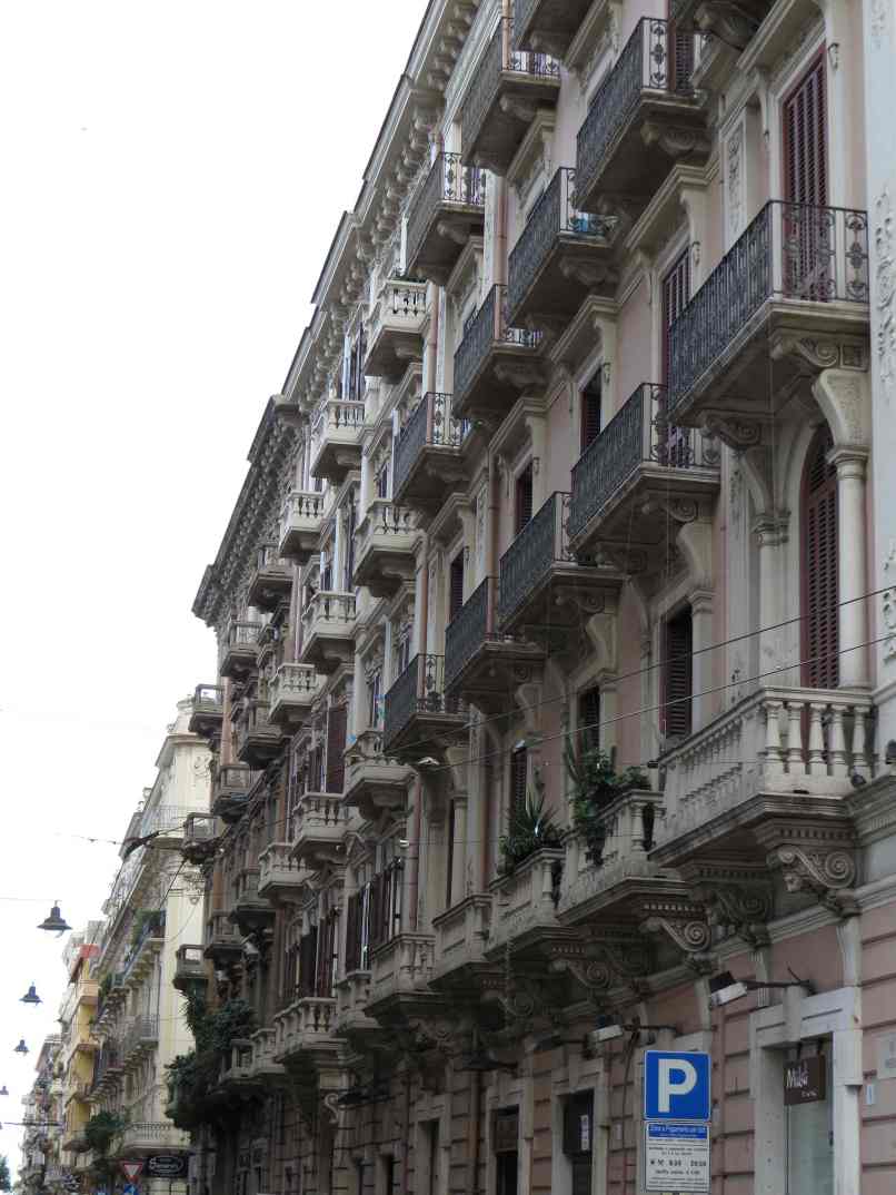 150929_Bari_Hausfront_k