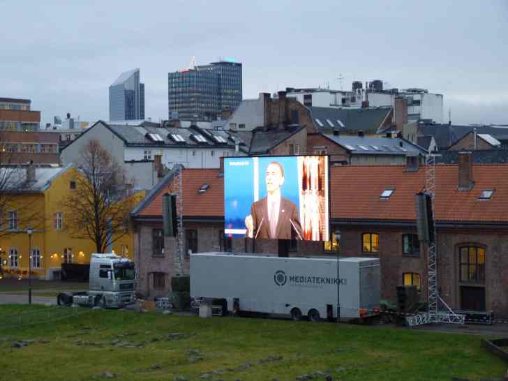 091210_Oslo_Leinwand_k