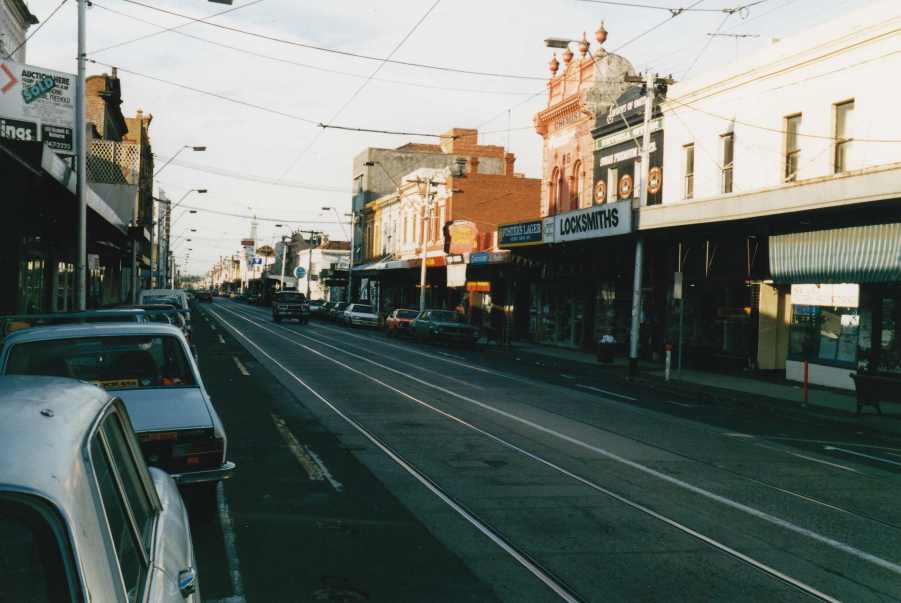 Melbourne_Strasse_Auto_k